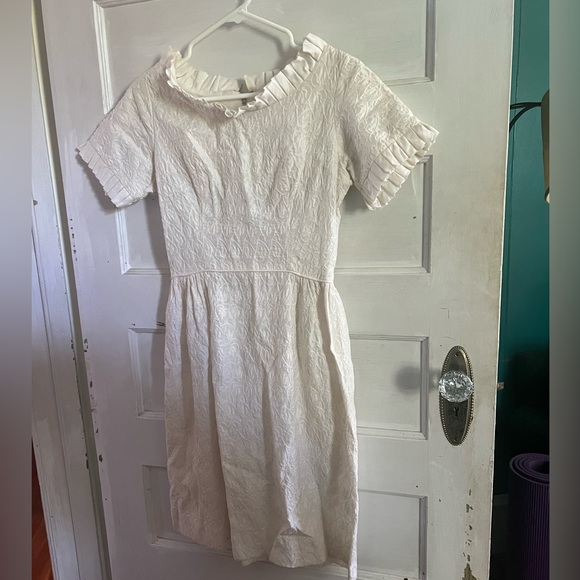 Vintage Dresses & Skirts - AUTHENTIC VINTAGE 1960s Embroidered Dress